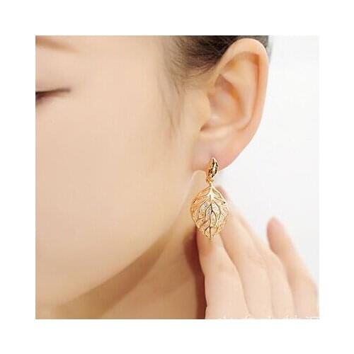 Korean version of the long section of high-end earrings exquisite luxury zircon hollow leaf earrings