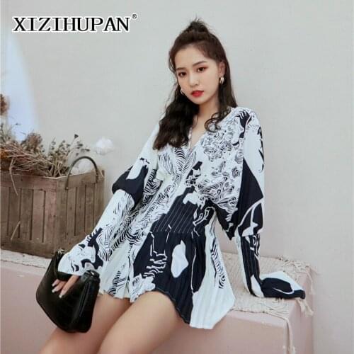 XIZIHUPAN Vintage Womens T Shirts V Neck Flare Long Sleeve High Wiast Ruched Hit Color Elegant Blouses Female 2021 Spring Style