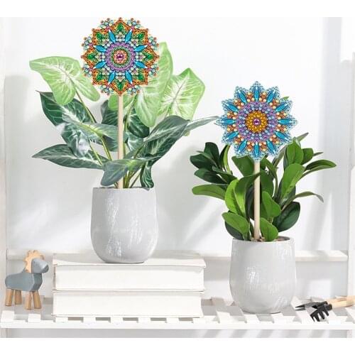 2pcs/Set 3D DIY Diamond Garden Flowers Plants Decorative Stake Rhinestone Craft Yard Lawn Decor Stick for Home Christmas Gifts
