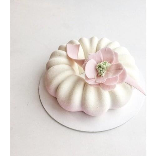 Single 10 Petal Garland Mousse Mold 3D Solid Cake Silicone Mould Baking Utensil French Dessert Molds