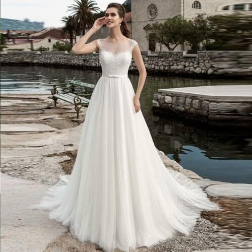 Scoop Neck Sleeveless Wedding Dress Tulle Lace Appliques vestidos de novia Bride Dresses Back Button Wedding Gowns