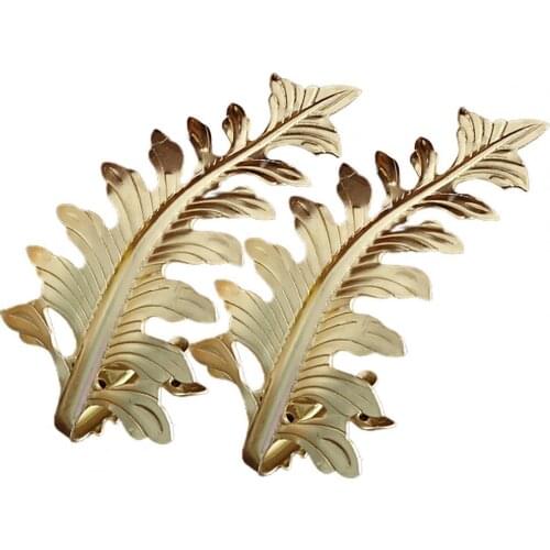 2Pcs Creative Window Hook Rust-proof Leaf Pattern Design Zine Alloy Leaf Curtain Tiebacks for Living Room