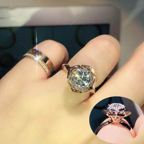 2020 Hight Qualtiy Elegant Cubic Zirconia Camellia Flower Rings for Women Rose Gold Color Crystal Party Jewelry Ring Accessories