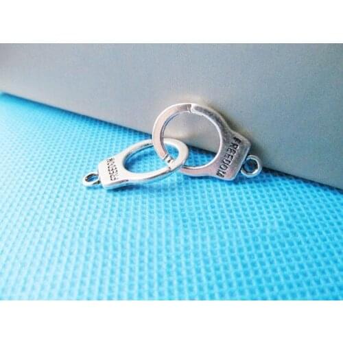 50pcs Antique Silver tone/Antique Bronze Lovely Freedom Handcuffs Connector Pendant Charm/Finding,Bracelet Charm,Necklace Charm