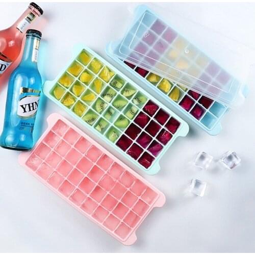 Silicone Ice Tray Ice Box with Lid To Make Homemade Ice Hockey Artifact Household Small Quick-freezer Frozen Ice Cube Mold