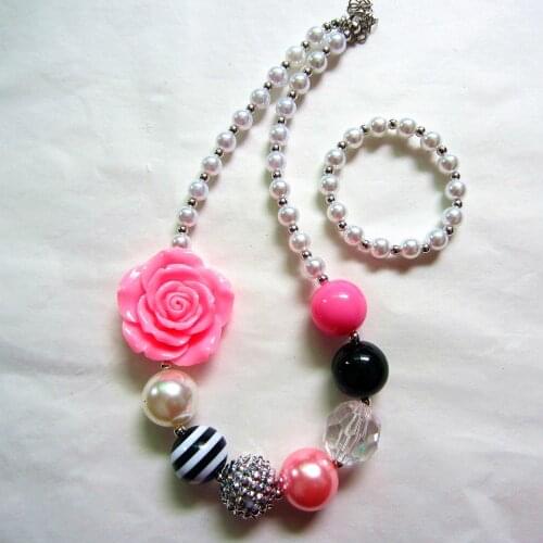 Spring Kids Girls Lovely Chunky Necklace Pink Resin Flower 8MM Pearl Beads Bubblegum Necklace Bracelet Set Toy For Children 2021