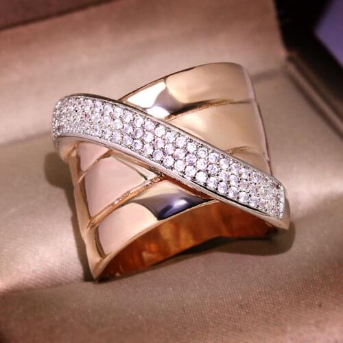 Personality High-end Crisscross Wave Design Ring Comfort Ring Women Wedding Rose Gold Blend party Jewelry Trend New Holiday Gift