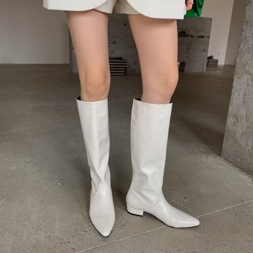 2021 new retro eye-catching red classic pointed toe boots womens high knight boots patent leather long boots comfortable
