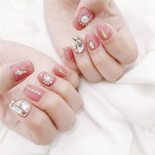 24pcs Artificial Red Gem False Nails Removable Pearl Decorative Nail Art 2020 Design Salon Nail Tip Extension Press On Nails