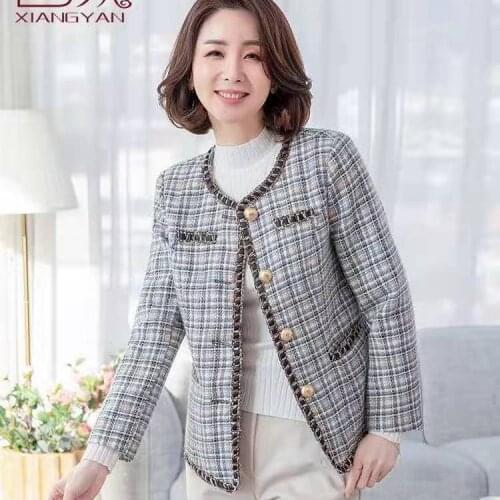 Women 2021 Spring Autumn Fashion O-neck Plaid Jackets Female Middle-aged Slim Coats Ladies Single Breasted Short Outerwear W244