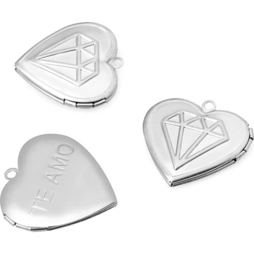 2pcs 2019 Latest Heart-Shaped Necklace Love To Play Open A Small Photo Korean Female Hollow Box Necklace With DIY Jewelry Making