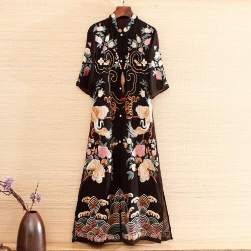 High-end summer women Chinese style floral midi Qipao dress embroidery elegant slim lady A-line cheongsam party dress M-3XL