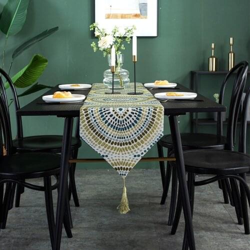 North US european style table runner wholesale embroider table runner for wedding hotel dinner party