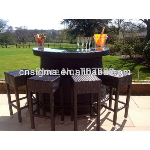 Newest Design Outdoor Furniture Resin Wicker Bar Set Table And Stool