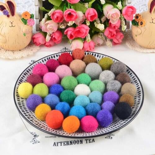 10Pcs/Lot 2.3cm 100% Wool Felt Balls Lovely Diy Round Wool Ball Colorful Pom Poms craft Supplies handcraft Home Decro