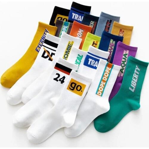 2021 New Socks Mens Cotton Fashion Comfortable Long Womens Socks Soft Breathable Casual Unisex Socks Retro Street Trend Style