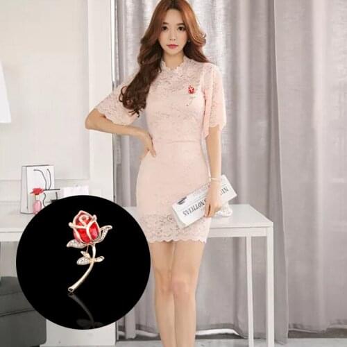 Fashion Creative Rose Brooch Personality Charm Lady Brooch Crystal Tulip Bride Wedding Wedding Pin Female Jewelry Gift