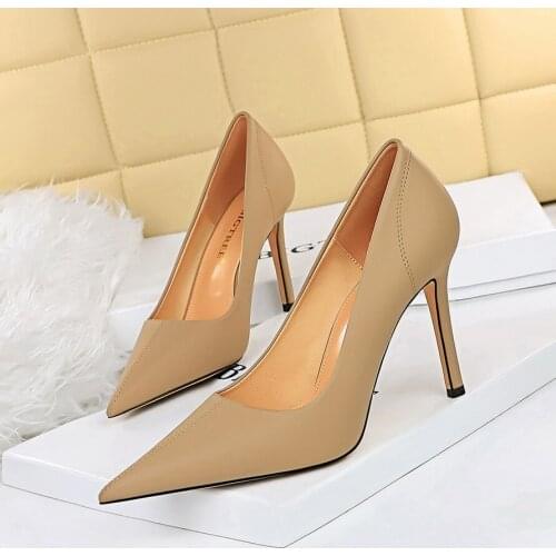 2021 Spring New Elegant Women 9cm High Heels Pumps Tacones Formal Lady Nude Red Black Stiletto Heels Pointed Toe Valentine Shoes