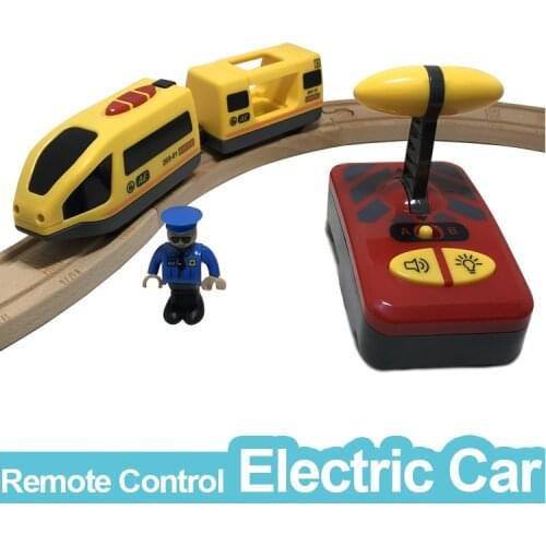 W04-1 Remote Control Electric Train 2 Section Magnetic Link Compatible Toy yellow Harmony Train Car Wooden New hot sale