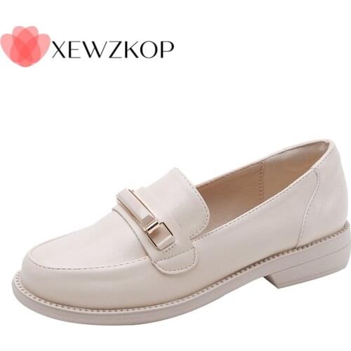 35-43 European American fashion womens spring shoes retro loafer flate white black leather shoes light-mouthed single shoes 08