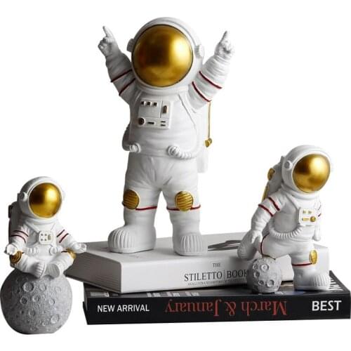 Astronaut Action Figure Home Decor Statue Figurine Sculpture Spaceman Statue Party Decoration Astronaut Toys Outer Space Themed
