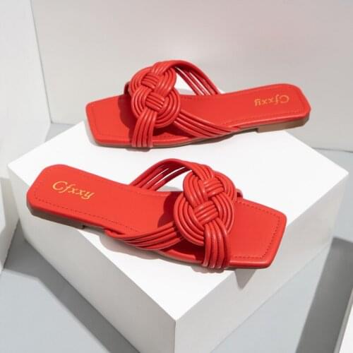 Traditional Chinese Knot Women Slippers Soft Pu Leather Sandals Flat Heel Red Slide Plus size 42 Outdoor Shoes designer slides