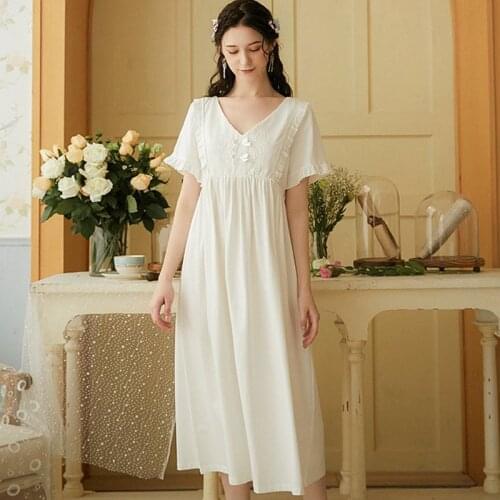 Lady Royal Embroidered Flowers Long Nightdress Lolita Pyjamas Loungewear Nightwear Princess Nightgown Pyjamas Womens Sleepwear