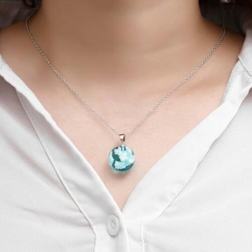 Necklace For Women Fashion Jewelry Nature Blue Sky White Cloud Necklace Resin Transparent Ladies Necklace Gift Цепь На Шею