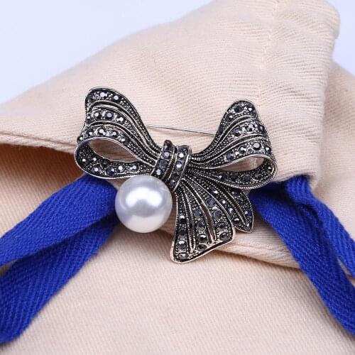 Hua Ming Ce Brooches Bow On Clothes