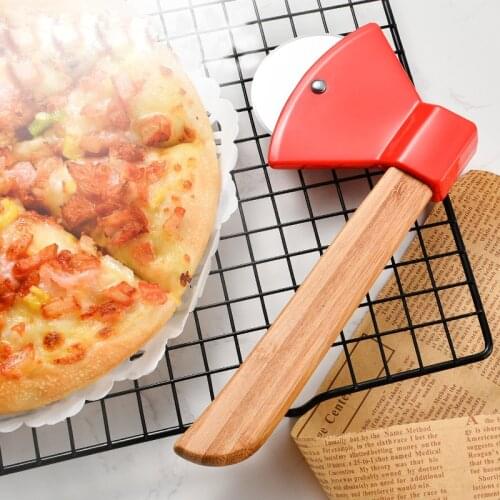 Creative Axe Shape Pizza Cutter Rotating Blade Bamboo Handle Household Kitchen Cutting Tool Pizza Bakeware Cutter Pizza Tool