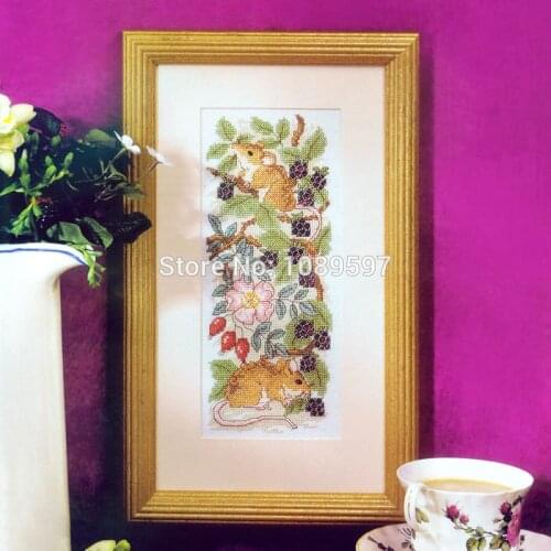 Fishxx European magazine series cross stitch kit Crazy13-1 two small mouse and mulberry fruit cute cartoon pattern