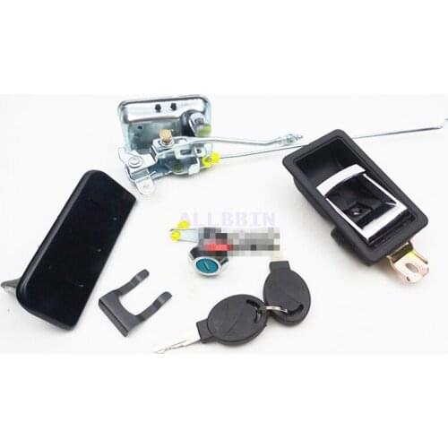 For Daewoo 80 150 220 225 258 300-5-7-9 Doosan Excavator Door lock assembly outside handle lock block Excavator Accessories