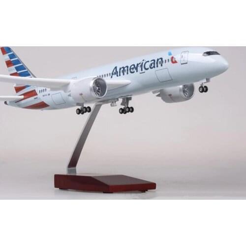 47CM 1/130 Scale Airplane Boeing B787 Dreamliner Aircraft American Airlines Model W Light and Wheels Diecast Plastic Resin Plane