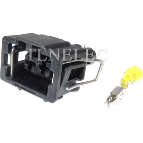 357972752 2 Pin Way Waterproof Sheath Fog Plug Turning Lamp Holder Wire Harness Auto Connector