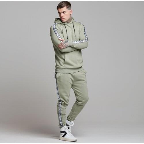 Vêtements de sport, pantalons de sport, ensembles, chemises de polo, gilets, tabliers, pantalons de jogging, pour hommes