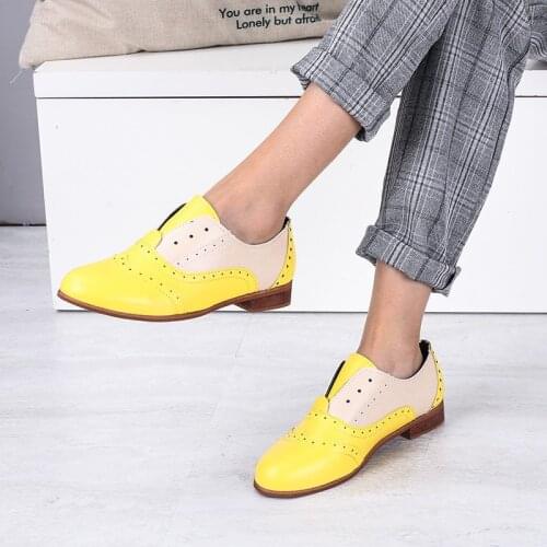 2021 New Women Flats Pu Leather Brogue Shoes Woman Loafers Mocassins Handmade Flats Shoes Women Shoes Office Shoes Plus Size 43
