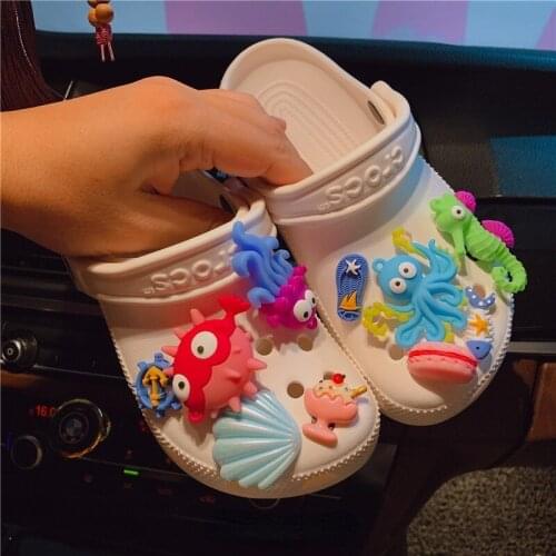 Crocs Charms Designer DIY Marine Animal Octopus Seahorse Shell Boat Shoe Decoration Croc JIBZ Clogs Children Boys and Girls Gift