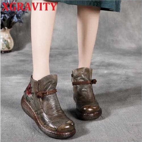 XGRAVITY S052 2021 New Fashion British Short Boots Short Heel Wedge Shoes Elegant Flower Wedges Zip Round Toe Boots Female Shoes