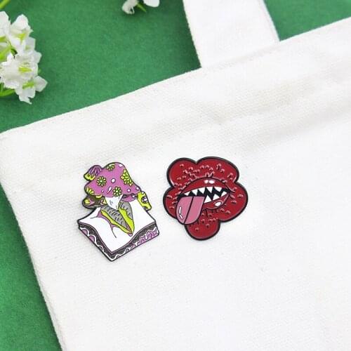 Skin mushroom Rafflesia arnoldii Enamel Pin Brooches Lips Tongue out Canines Lapel Pin Fashion creative custom Badge