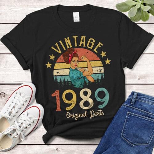 Vintage 1989 Quarantine Edition T-Shirt 32 years old 32nd Birthday Gift Idea Women Girls Mom Wife Daughter 89 Funny Retro Tshirt
