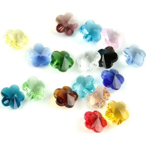 100pcs 14mm Crystal SnowFlake Beads Red Blue Green Colors Heart Star Plum Beads One hole for Chandelier Wedding Decor