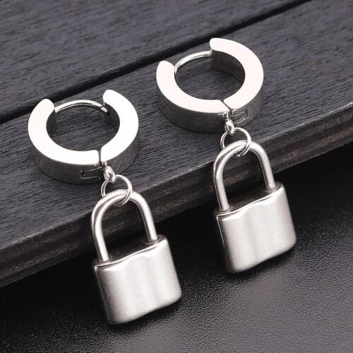 Fashion Women Lock Earrings Color Color Gold Black Steel Round Heart Lock Key Pendiente Small Hoop Huggie Earrings Jewelry