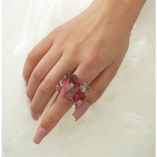 Statement Fresh Dries Flowers Ring Personality Creative Rose Plant Acrylic Big Rings Jewelry Resin Accessories