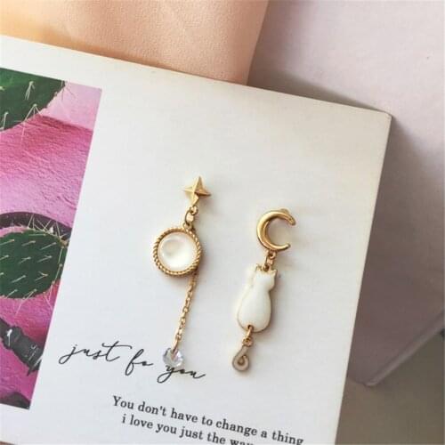 NEW RUANME Retro Lovely Moon Cat Earrings Asymmetric Geometry Stars Long Dangler
