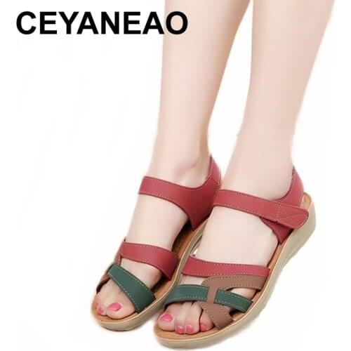 CEYANEAOMother sandals soft leather large size flat sandals summer casual comfortable non - slip in the elderly women 's shoes