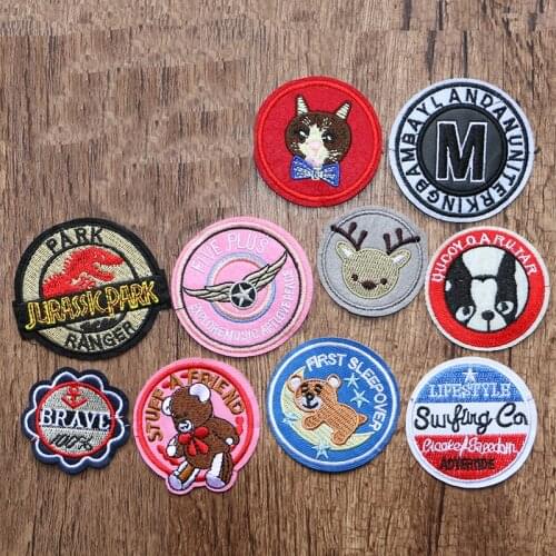 Moon Bear Elk Baseball Letter M Cat Dinosaur Round Icon Embroidery Applique Patch for Clothing DIY Sew up Badge on the Backpack