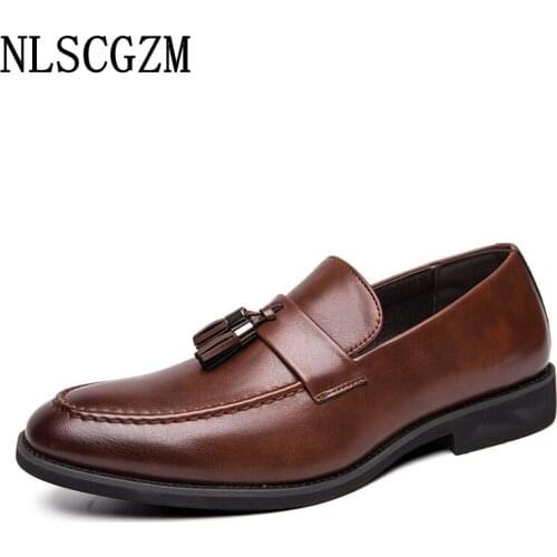 Formal Slip on Shoes Men Italian Wedding Dress Oxford Shoes for Men Office 2021 Men Dress Shoes Loafers Coiffeur Business Suit