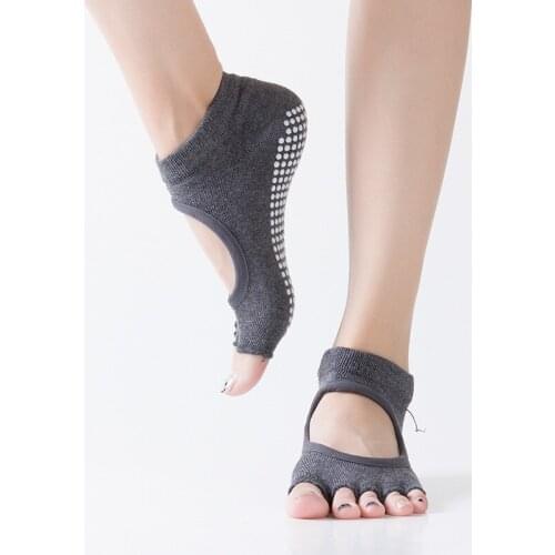 2019 new arrival Women Yoga Socks Quick-Dry Anti Slip Silicone Gym Socks Fitness Sport Socks Cotton Breathable Elasticity