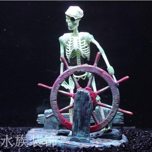 Aquarium Fish Tank Artificial Pirate Captain Ornament Aquarium Decorations Landscape Skeleton on Wheel Action 11.5 x 7.5 x 15cm