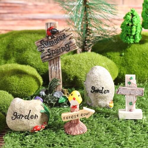 Mini Road Sign Welcome Stake Figurines Miniature Craft Signpost Fairy Garden Miniature Bonsai Micro Landscape Decoration